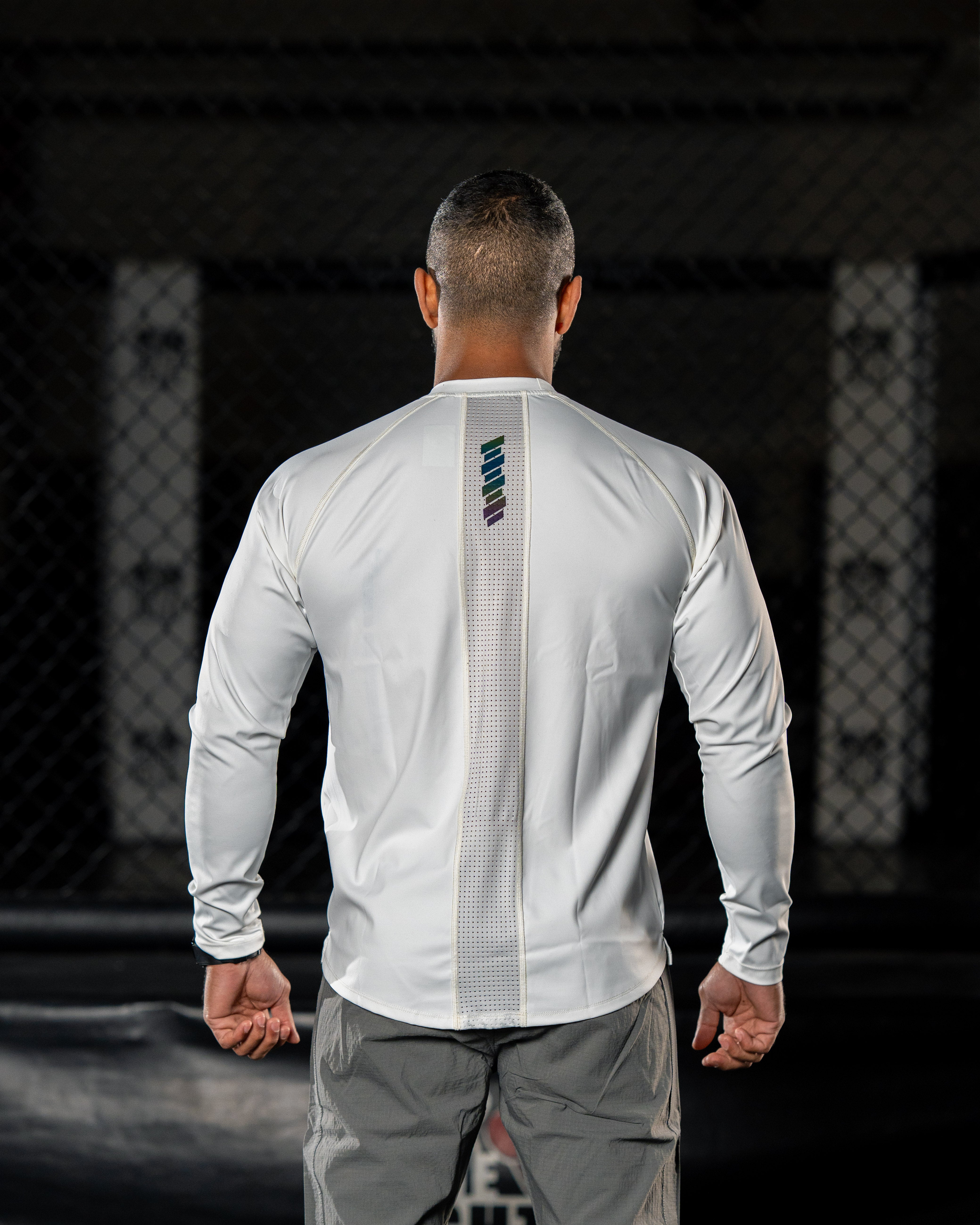 ULTRA VENTED LONG-SLEEVE RAGLAN T-SHIRT -  - Gym Apparel Egypt