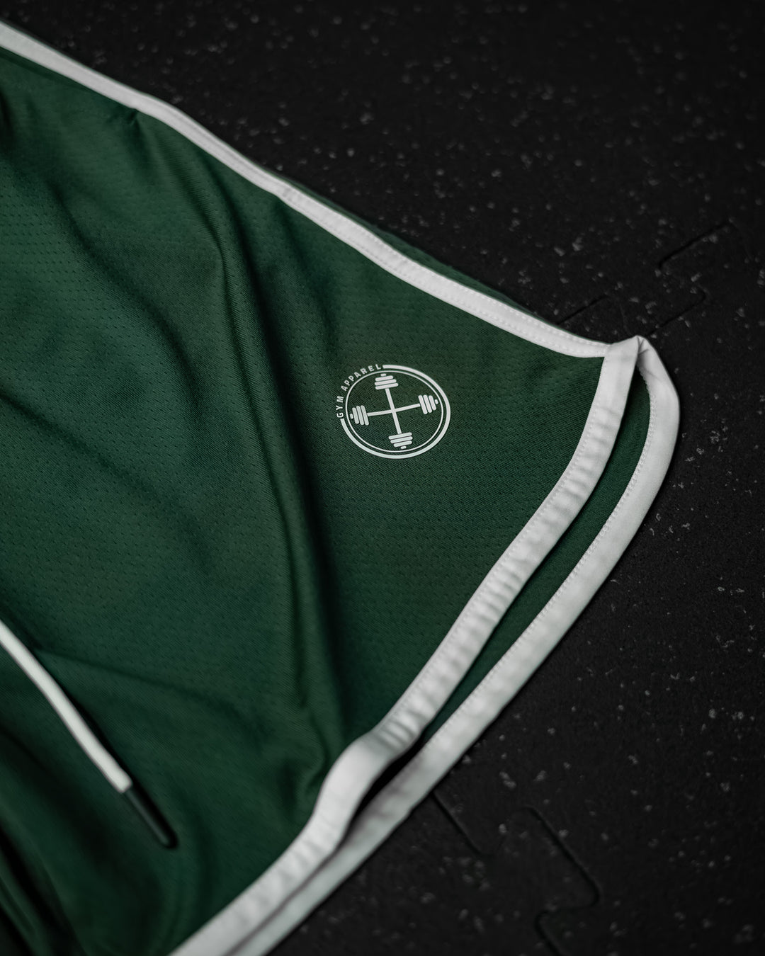 RETRO-FORM TRAINING SHORT